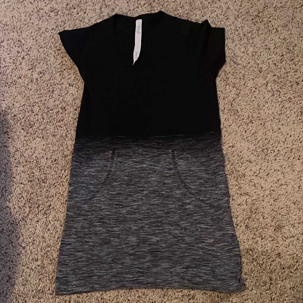 lululemon short sleeve tee